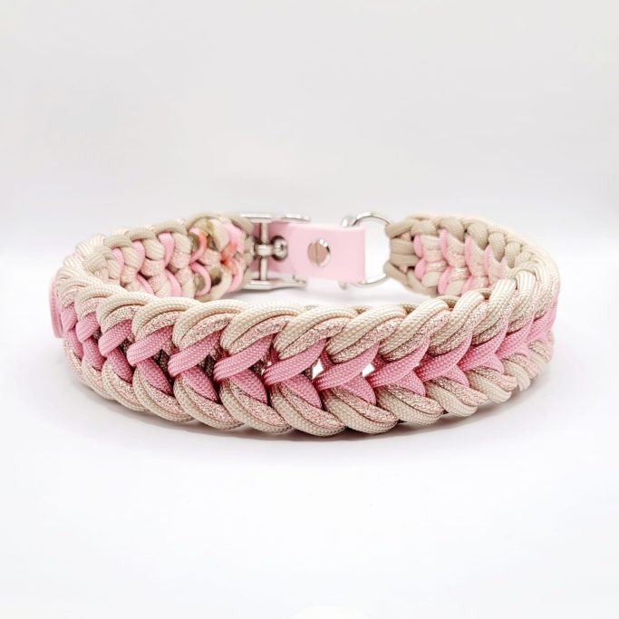 Hundehalsband - Konfigurator für selbergestaltende Hundeaccessoires aus Paracord